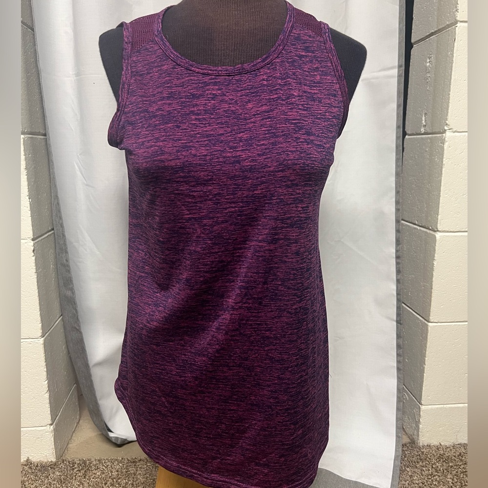 Workout tank top